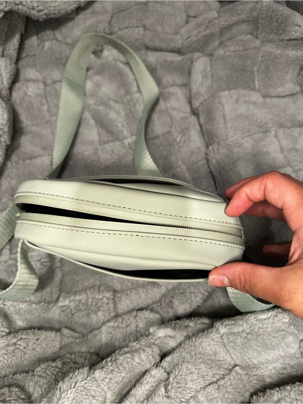 Mint Green Faux Leather Belt Bag - Picture 6 of 10